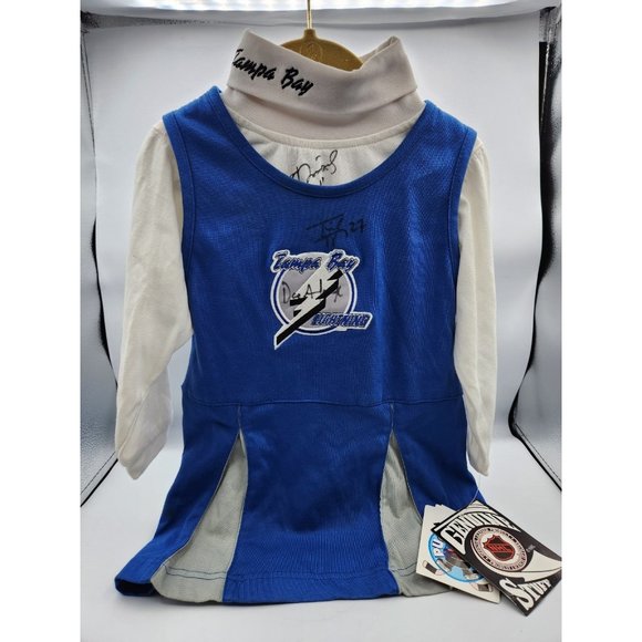 *SIGNED* NHL Tampa Bay Lightning Childs Outfit T Taylor/D Andreychuk/R Fedotenko - Picture 1 of 12